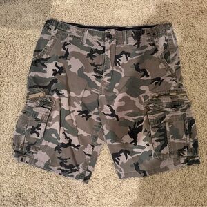 Hurley Camo shorts